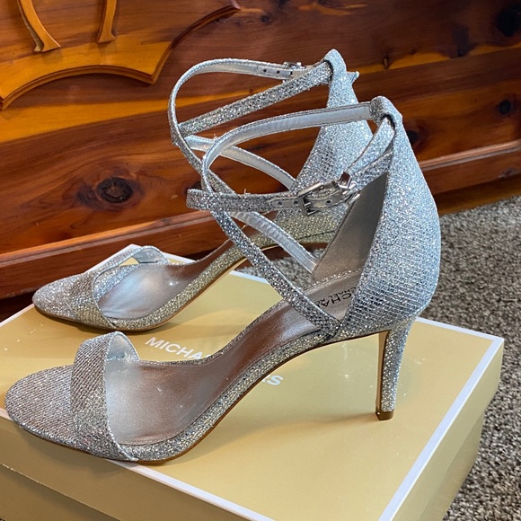 Michael Kors Ava Mid Sandal Glittering Mesh Silver Heels 8.5 - Picture 4 of 7